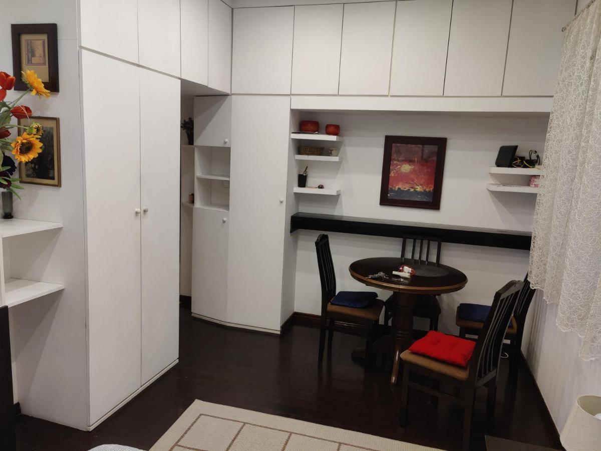 Slavija Square Apartment Cvetni Trg Belgrado Buitenkant foto