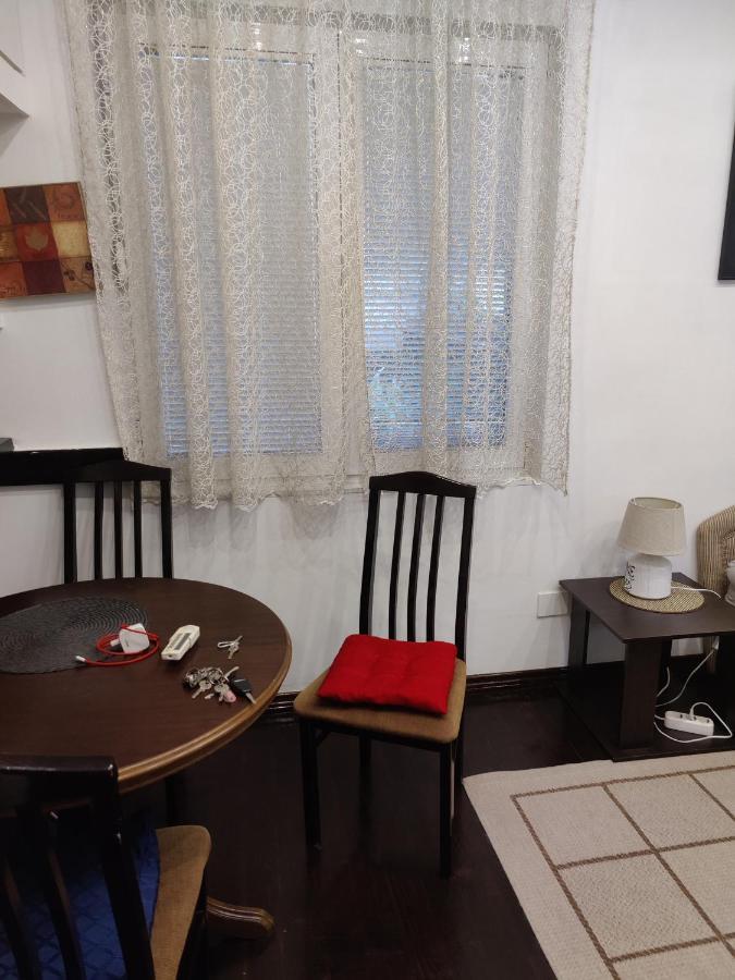 Slavija Square Apartment Cvetni Trg Belgrado Buitenkant foto
