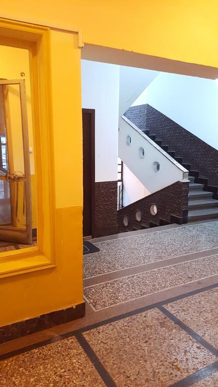 Slavija Square Apartment Cvetni Trg Belgrado Buitenkant foto