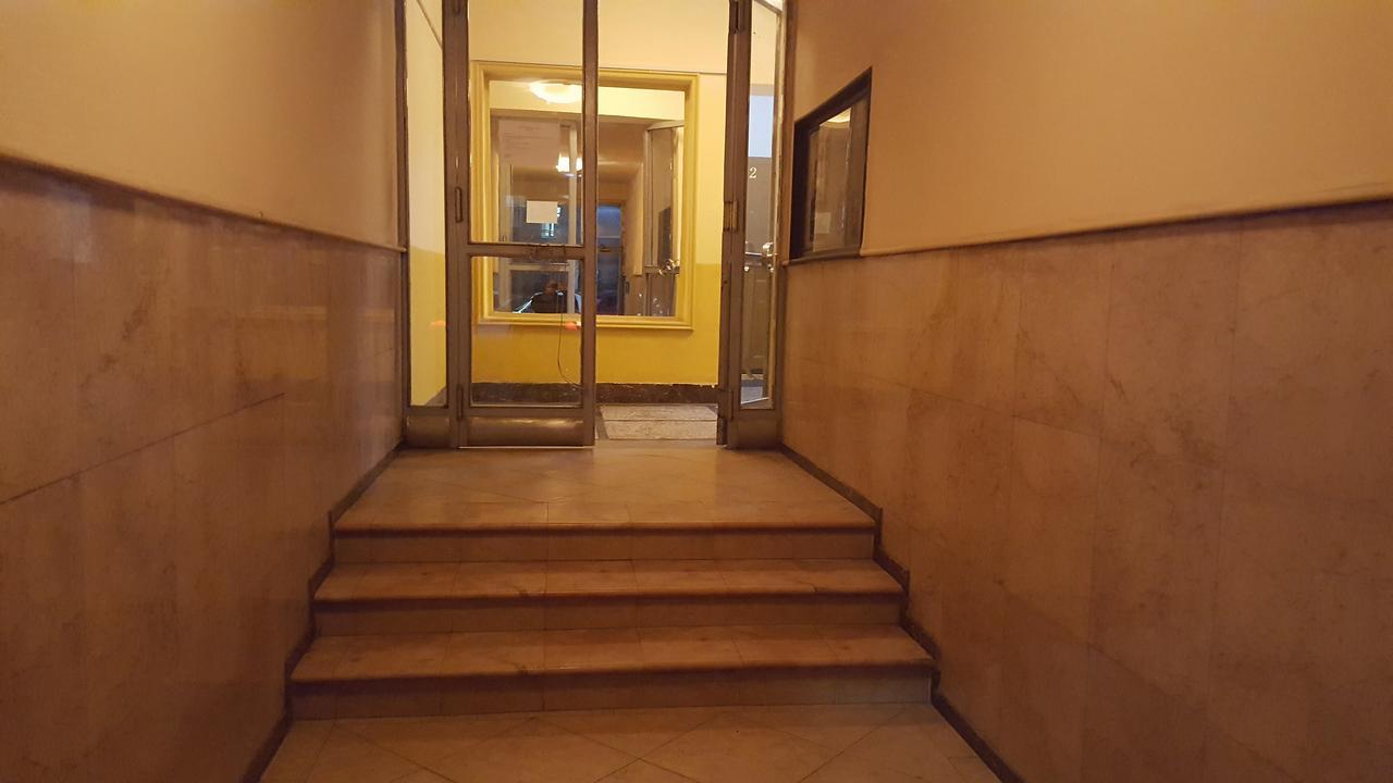 Slavija Square Apartment Cvetni Trg Belgrado Buitenkant foto